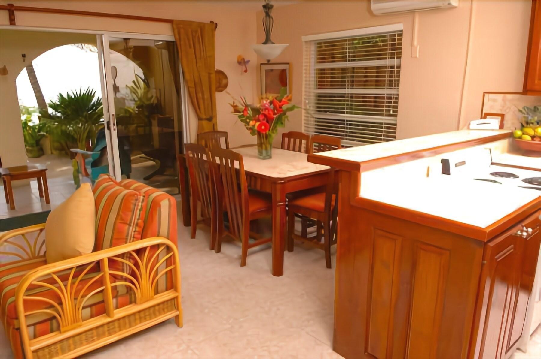 The Palms Oceanfront Suites San Pedro  Εξωτερικό φωτογραφία